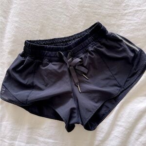 Lululemon Hotty Hot Short 2.5 in (old style)